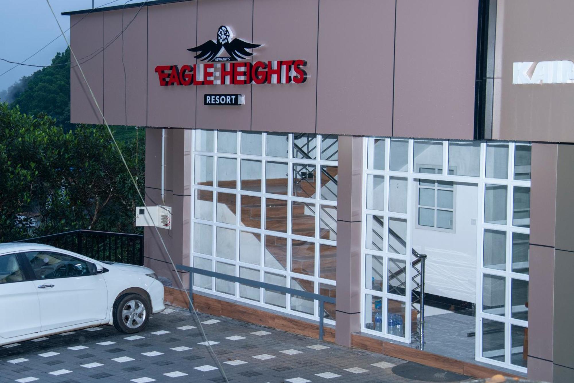 Eagle Heights Resort Pirmed Bagian luar foto