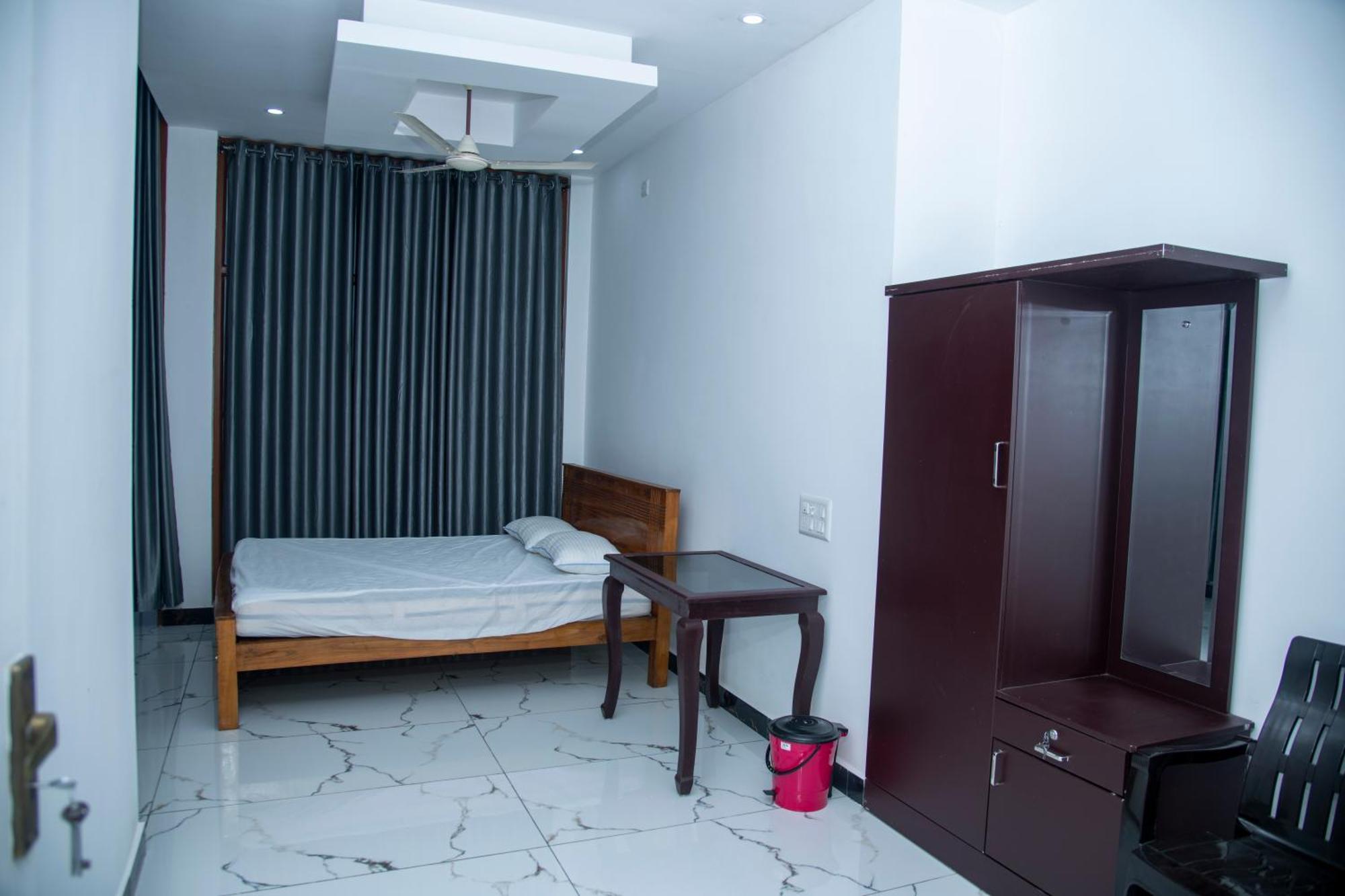 Eagle Heights Resort Pirmed Bagian luar foto